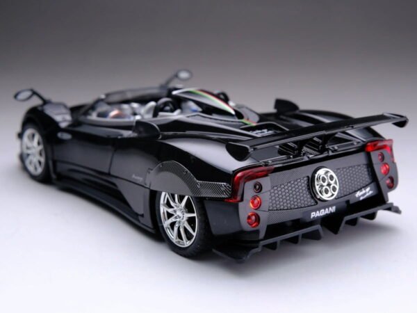 pagani-zonda-black-2