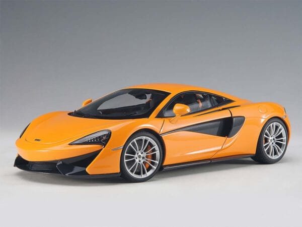 1-18-autoart-mclaren-570s-76044-31__99892.1559175913.jpg