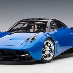 1/12 AUTOart Signature Pagani Huayra (Metallic Blue with Silver Wheels) Live Car Model Karson