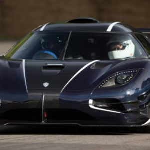 1/18 MCM Koenigsegg one 1 Carbon blue with Blue White Deco Resin Live Car Model Karson