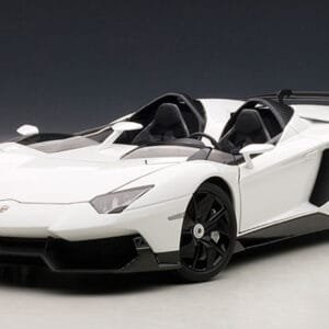 1/18 AUTOart Lamborghini Aventador J (White) Live Car Model Karson