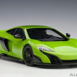 1/18 AUTOart McLaren 675LT (Napier Green) Live Car Model Karson