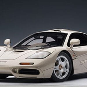1/18 AUTOart McLaren F1 - PLATINUM SILVER / METALLIC GREY Live Car Model Karson Diecast 76003