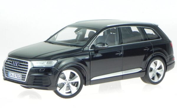 Audi_Q7_4M_2015_orca_schwarz_Modellauto_7625_Minichamps_18_vl__36096.1682478047.jpg