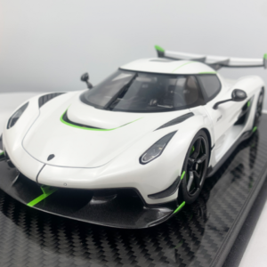 1/18 Frontiart Koenigsegg Jesko 7362 (Crystal White) Live Car Model Karson Limited