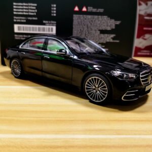 1/18 Dealer Edition 2020 Mercedes-Benz Mercedes S-Class S-Klasse W223 AMG Line (Black) Live Car Model Karson Diecast