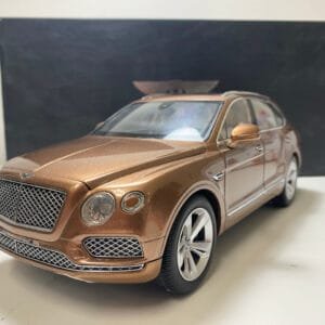 USED CONDITION 1/18 Kyosho Bentley Bentayga (Brown) Live Car Model Karson Diecast