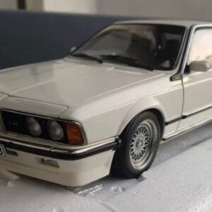 1/18 AUTOart BMW M 635 CSi (E24) White Live Car Model Karson Diecast