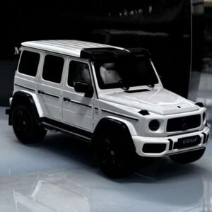1/18 iScale Mercedes-Benz G63 AMG 4x4 (White) Live Car Model Karson Diecast