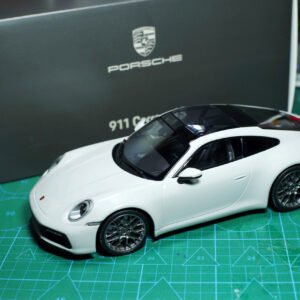 1/18 Dealer Edition Porsche 911 992 Carrera C2S (White) Live Car Model Karson Diecast