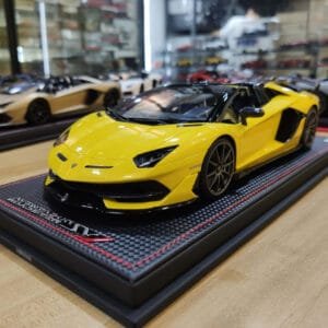 1/18 MR Lamborghini Aventador SVJ Roadster (Yellow) Resin Live Car Model Karson Limited 49 Pieces