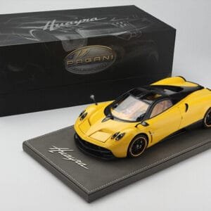 LIMITED 50! BBR HANDMADE 1/18 PAGANI HUAYRA (YELLOW) Live Car Model Karson