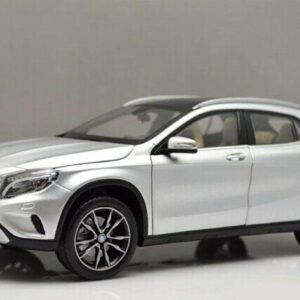 1/18 Dealer Edition Mercedes-Benz GLA (Silver) Live Car Model Karson Diecast