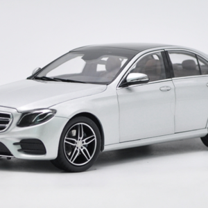 1/18 Dealer Edition Mercedes-Benz E-Class E-Klasse (Silver) Live Car Model Karson Diecast