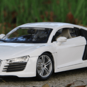 1/18 Maisto Premium Edition Audi R8 GT (White) Live Car Model Karson Diecast