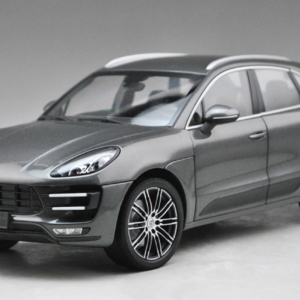 1/18 Minichamps Porsche Macan Turbo (Metallic Grey) Live Car Model Karson Diecast Limited 504