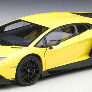 1/18 AUTOart LAMBORGHINI AVENTADOR LP720-4 50th ANNIVERSARY EDITION (YELLOW GIALLO MAGGIO) Live Car Model Karson Diecast 74681