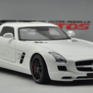 1/18 GTAutos Mercedes-Benz SLS AMG (White) Live Car Model Karson Diecast