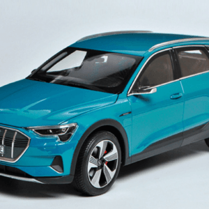 1/18 Dealer Edition Audi Collection Audi E-Tron (Blue) Live Car Model Karson Diecast