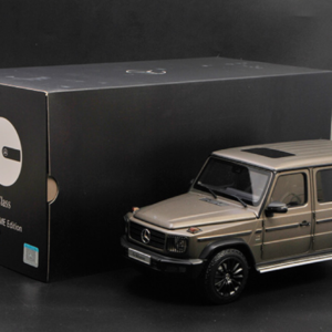 1/18 Dealer Edition Mercedes-Benz Mercedes 40 Years of G-Class G-Klasse G500 Stronger Than Time Edition (Matt Monza Grey) Live Car Model Karson Diecast Limited