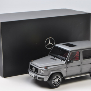 1/18 Dealer Edition 2019 Mercedes-Benz Mercedes G-Class G-Klasse G500 (Matt Silver / Designo Platinum Magno) Live Car Model Karson Diecast