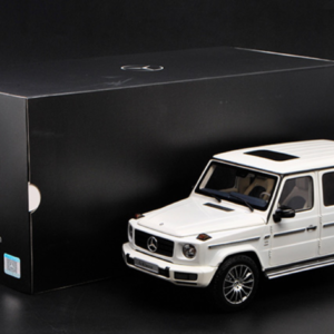 1/18 Dealer Edition Mercedes-Benz Mercedes 40 Years of G-Class G-Klasse G500 Stronger Than Time Edition (Diamond Bright White) Live Car Model Karson Diecast Limited