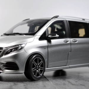1/18 Mercedes-Benz V-Class V-Klasse Viano Vito (Silver) Live Car Model Karson Diecast