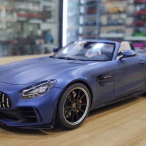1/18 GT Spirit GTSpirit Mercedes-Benz Mercedes AMG GTR GT-R Roadster (Matte Blue) Resin Live Car Model Karson