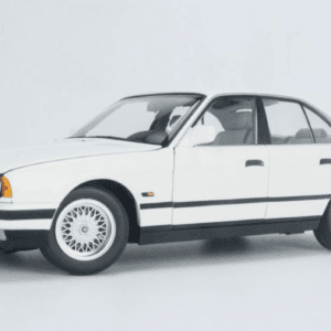1/18 Minichamps 1988 BMW 535i (E34) (White) Live Car Model Karson Diecast
