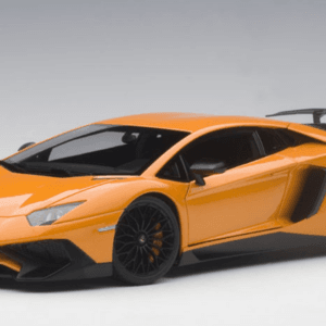 1/18 AUTOart Lamborghini Aventador LP750-4 SV (Arancio Atlas Metallic Orange) Live Car Model Karson