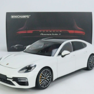 1/18 Minichamps Porsche Panamera Turbo S (Carrera White Metallic) Fully Open Live Car Model Karson Diecast Limited 500 Pieces