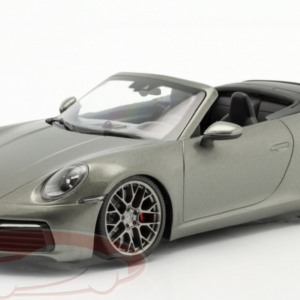 1/18 Minichamps 2019 Porsche 911 (992) Carrera 4S Convertible (Aventurine Green Metallic) Live Car Model Karson