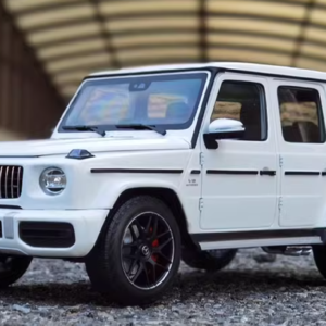 1/18 Minichamps Mercedes-Benz G-Class G63 AMG (White) Live Car Model Karson Diecast
