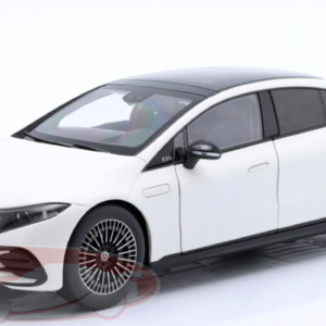 1/18 Dealer Edition 2022 Mercedes-Benz EQS (V297) (Opalite White) Live Car Model Karson Diecast