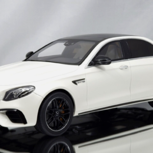 1/18 GT Spirit Mercedes-Benz E-Class E63 AMG W213 (White) Resin Live Car Model Karson Limited