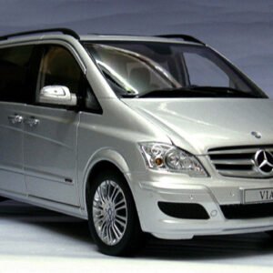 DEALER EDITION 1/18 MERCEDES-BENZ VIANO (SILVER) DIECAST MODEL Live Car Model Karson