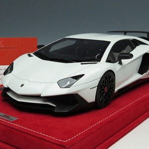1/18 MR Lamborghini Aventador LP750-4 (White) Live Car Model Karson