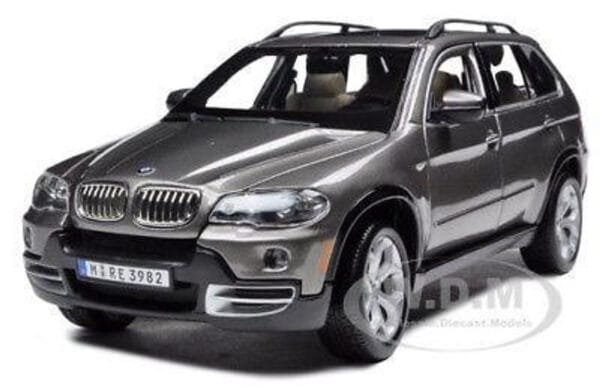 bmw-x5-grey-19-diecast-model-car_1_bd0e3b4abaac2e0b901c76bb204a6955__31697.1646063529.jpg