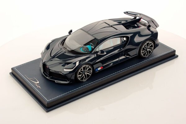 bugatti-divo_01-5__43862.1654795106.jpg