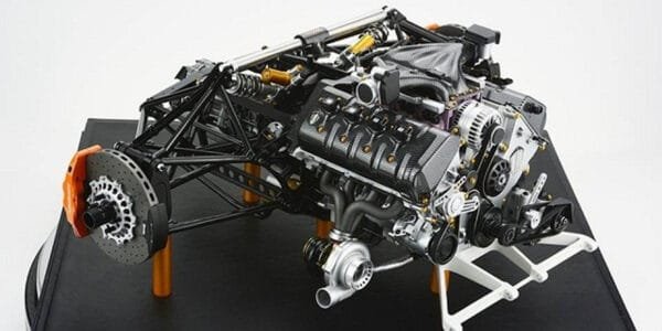 fa_Koenigsegg-One1-Engine3-640x320__32200.1643864521.jpg