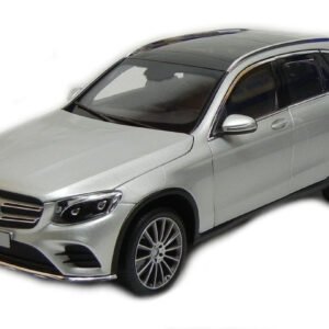 1/18 Dealer Edition 2015 Mercedes-Benz GLC (Silver) Live Car Model Karson Diecast