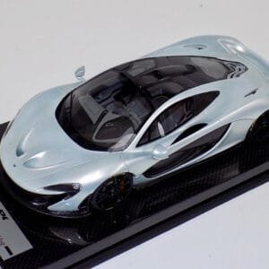 1/18 Tecnomodel McLaren P1 (Ice Silver with Black wheels) with Carbon Base Resin Live Car Model Karson Limited 01/08