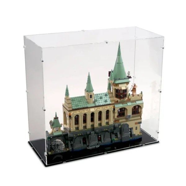 76389-chamber-of-secrets-display-case01-1.webp