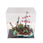lego-21322-pirates-of-barracuda-bay-display-case02-1.webp