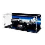 lego-40483-luke-skywalkers-lightsaber-display-case-background-04-1.webp