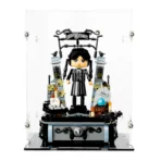 lego-76780-wednesday-addams-figure-display-case-03_srds-k3-1.webp