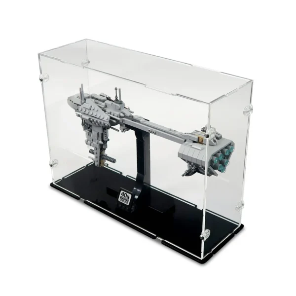 lego-77904-nebulon-b-frigate-display-case01-1.webp
