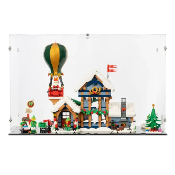 lego-christmas-10339-santas-post-office-display-case-02_ocpu-s9-1.webp
