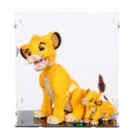 lego-disney-lion-king-young-simba-display-case-05-1.webp