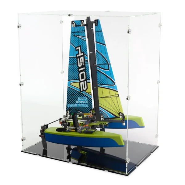 lego-technic-catamaran-42105-display-case-01-1.webp